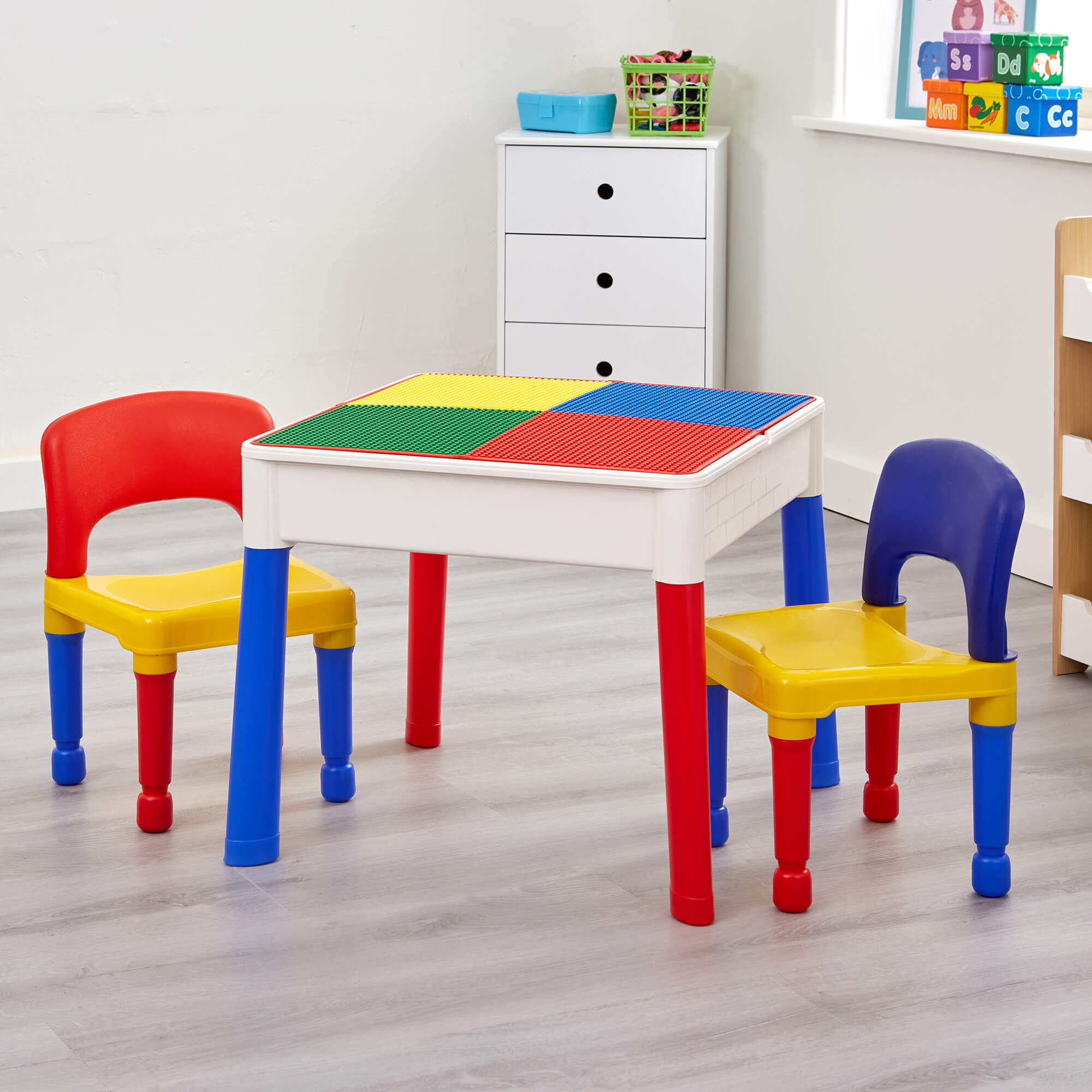 Set tavolo e 2 sedie per bambini, Pozzo di sabbia e acqua